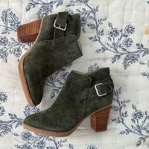 Gap Green Suede Stack Heel Lucy Ankle Booties 7